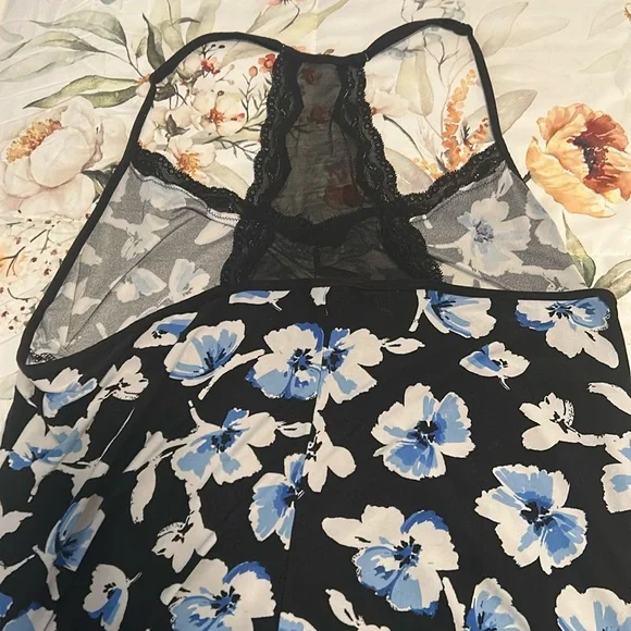 Apt. 9 Blue and White Lace nightgown - Picture 3 of 3